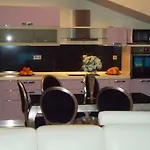 Queen דירה טרוגיר