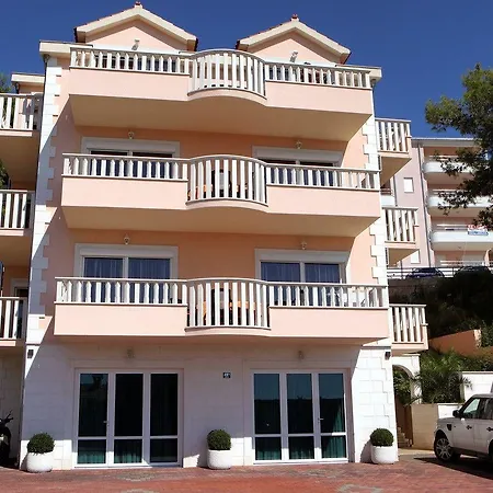 Queen Apartamento