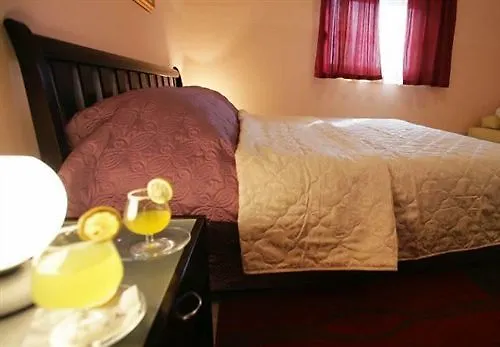 Queen * טרוגיר