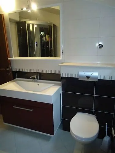 Queen דירה טרוגיר