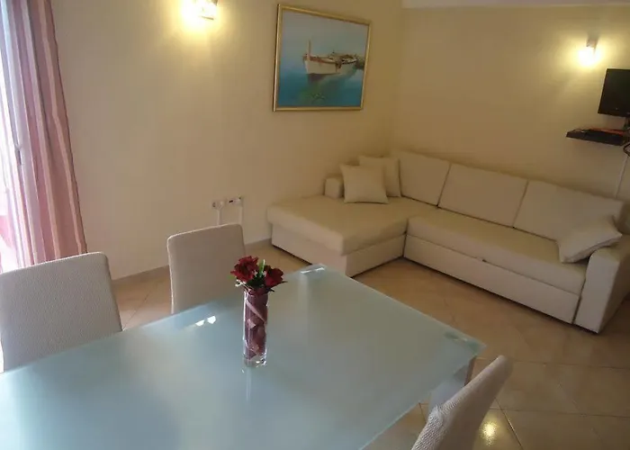 Queen * טרוגיר